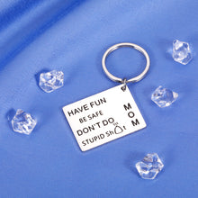 Load image into Gallery viewer, Christmas Gifts for Teenage Girls Boys Funny Don't Do Stupid Keychain Birthday Gifts for Son Adult from Mom Back to School Gifts for Daughter Senior 2022 Mother to Kids Gag Gifts Sweet 16 Present