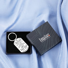 Load image into Gallery viewer, Husband Wife Keychain Couple Gift for Boyfriend Girlfriend Anniversary Newlywed Fiance Fiancee Wedding Best Friend Bff Birthday Christmas When I Tell You I Love You from Him His and Her Valentines Day