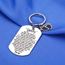 Load image into Gallery viewer, New Dad Gifts for Men Pregnancy Announcements Keychain First Time Dad Gifts from Baby Girl Boy Dad Birthday Gift Daddy Dad to Be Gifts Father Dad Christmas Gifts from Daughter Son Kids Valentines
