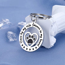 Load image into Gallery viewer, Pet Memorial Keychain Dog Cat Loss Sympathy Gift for Dogs Pet Remembrance Keepsake Jewelry for Women Men Kids Christmas Once by My Side Forever in My Heart Keyring Charm
